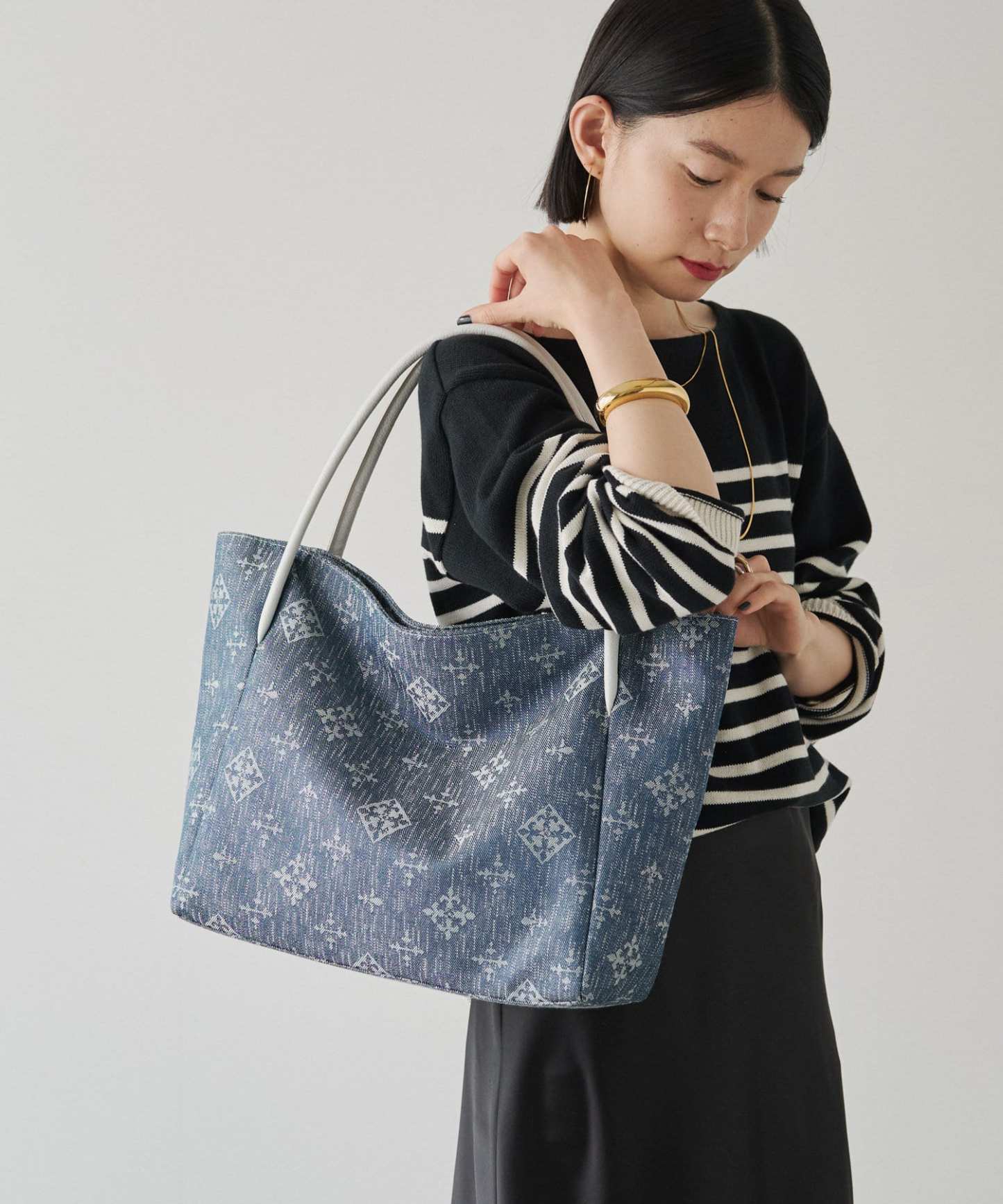 Russet [Denim jacquard] Simple tote bag Indigo